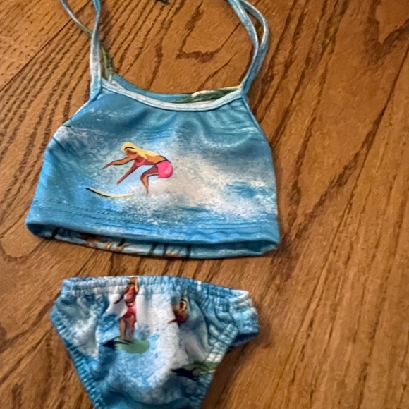 Bikini swimsuit for 18" dolls with surfer print - Picture 2 of 2